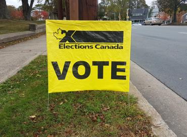 Elections Canada sign